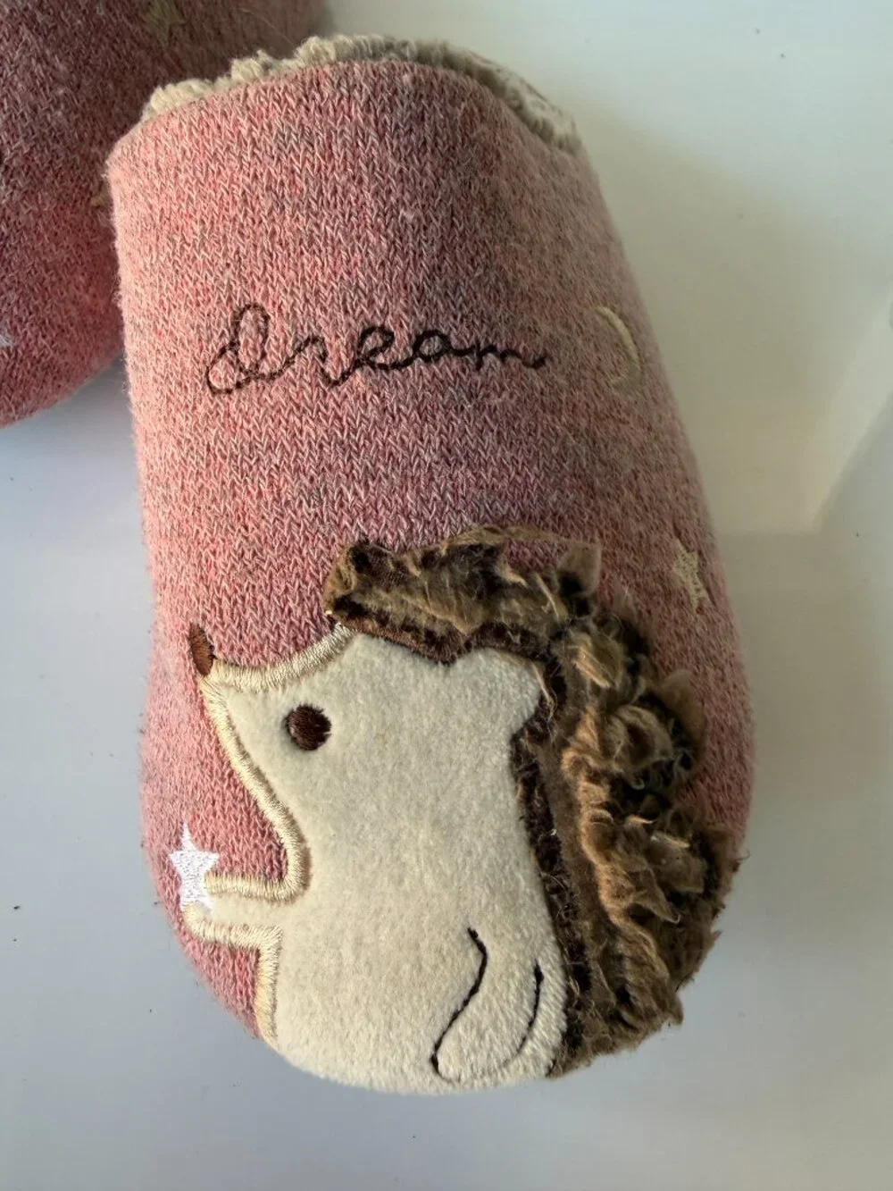 NWOT Hedgehog Cotton Memory Foam Dream Girls Slippers
